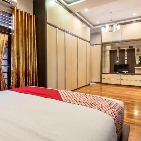 Oyo 619 Naufal Guest House Syariah Medan Dış mekan fotoğraf
