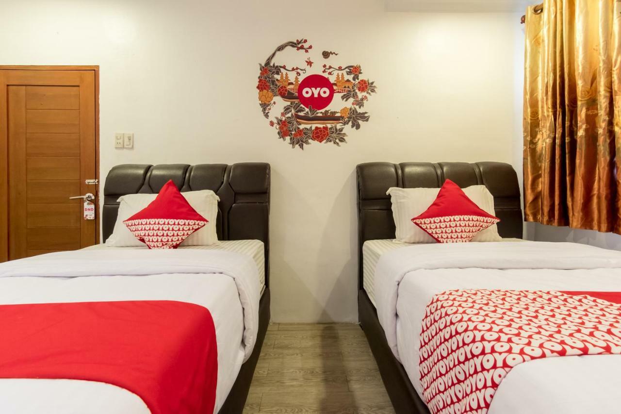 Oyo 619 Naufal Guest House Syariah Medan Dış mekan fotoğraf