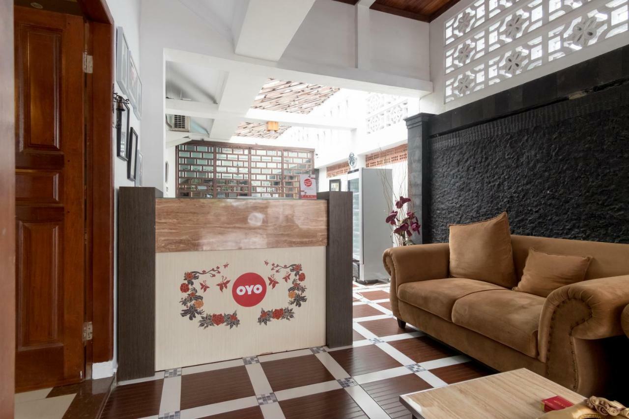 Oyo 619 Naufal Guest House Syariah Medan Dış mekan fotoğraf